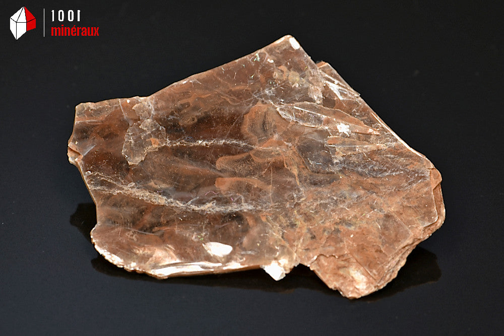 Minéral cristallisé de muscovite ou mica de Madagascar