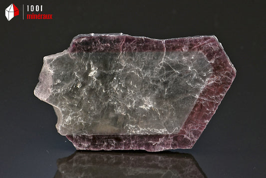 Minéral cristallisé de mica blanc ou muscovite et lépidolite de Madagascar