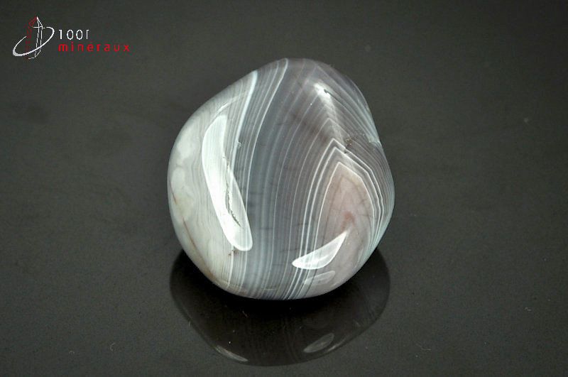 Agate zonée Botswana - Galet fond blanc et gris brun, cercles concentriques en nuances de gris - 19 g - AY326
