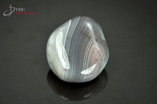 Minéral d'agate zonée multicolore du Botswana