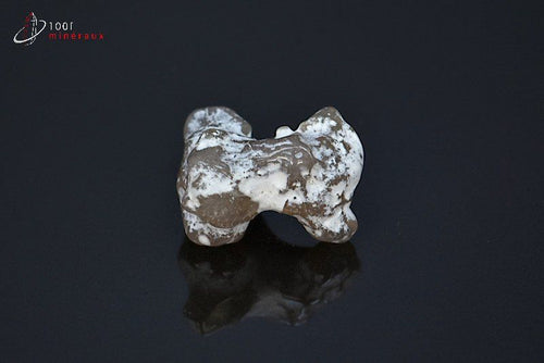 Agate peau de serpent Brésil - Détail des taches blanches laiteuses sur fond gris translucide - 6 g
