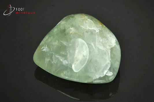 Minéral poli de prehnite verte du Mali