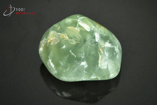 Minéral poli de prehnite verte du Mali