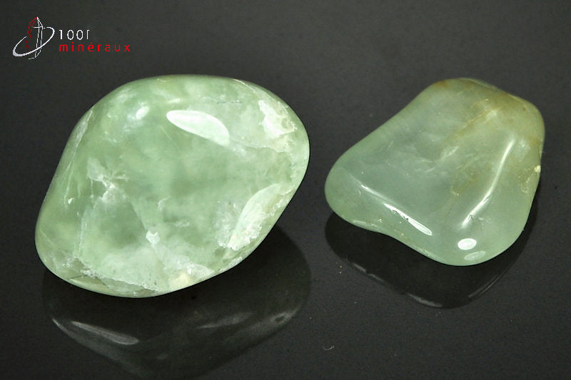 Minéral poli de prehnite verte du Mali