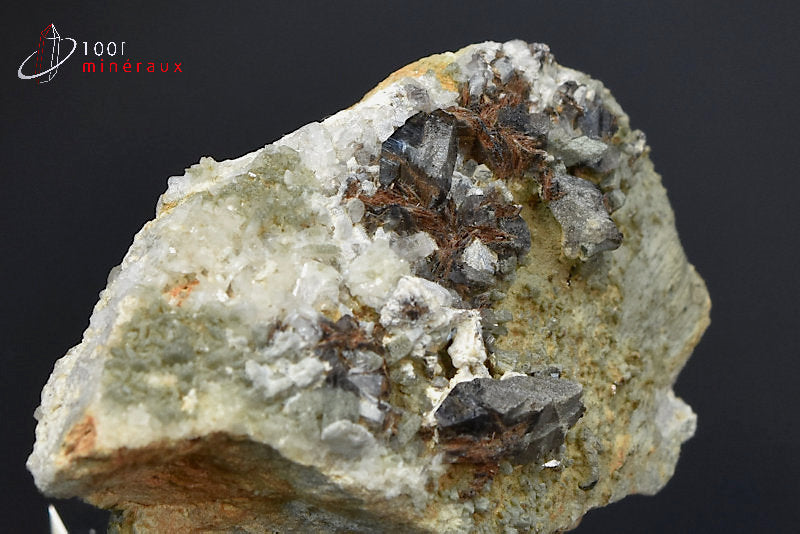 Minéral cristallisé d'axinite du Pakistan