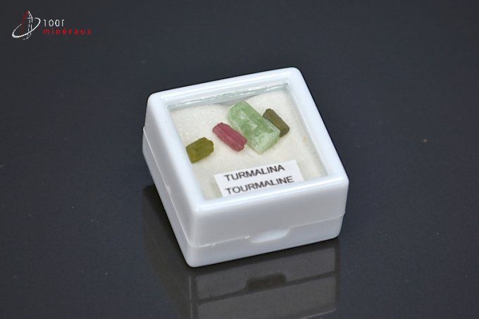 Tourmaline verte et rose - Brésil - minéraux à cristaux 0,4 à 1 cm / 0,6g / AX521