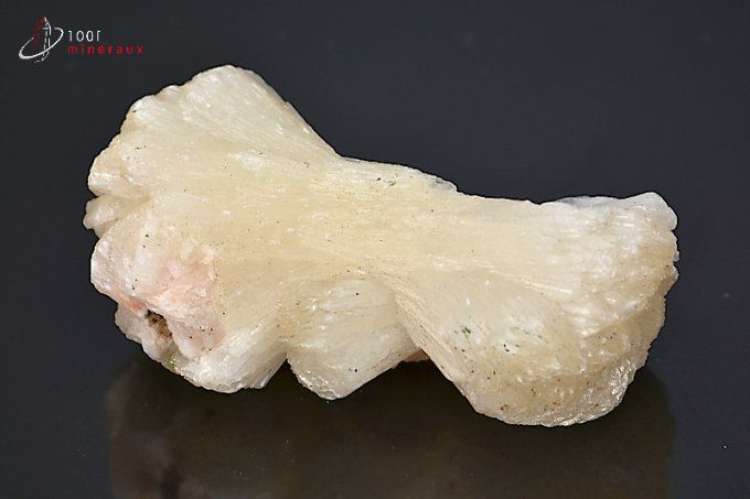 stilbite-mineraux-cristaux