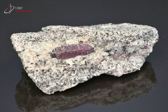 rubis corindon mineraux cristaux