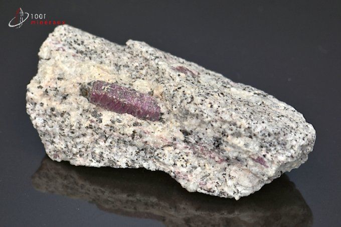 rubis corindon mineraux cristaux