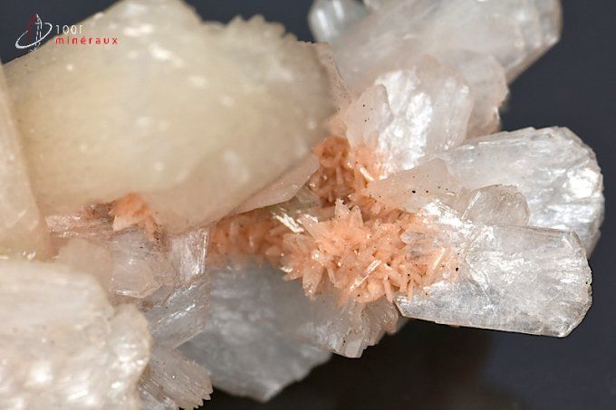 apophyllite-stilbite-mineraux-cristaux