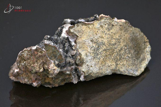 pyrolusite-manganese-mineraux-cristaux