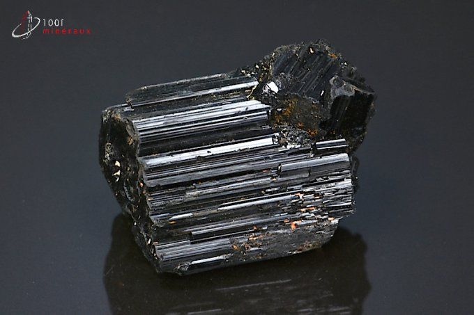 tourmaline mineraux cristaux
