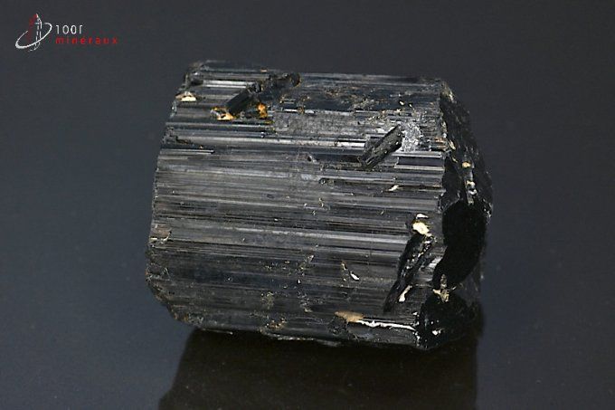 tourmaline mineraux cristaux