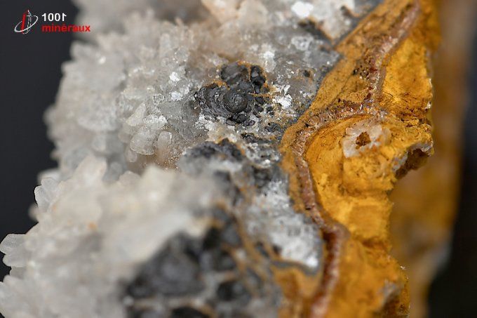 calcite_hematite_limonite_cristaux_mineraux