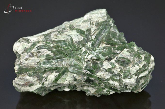 actinolite-mineraux-cristaux