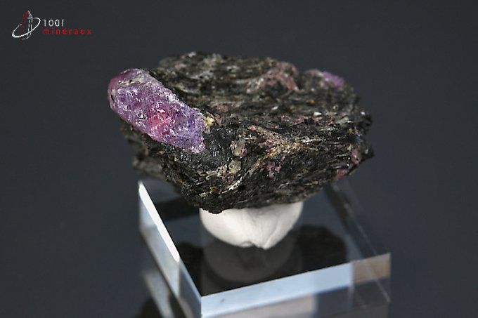 Rubis Corindon sur Biotite - Madagascar - minéraux bruts 4,3 cm / 42g / BK808