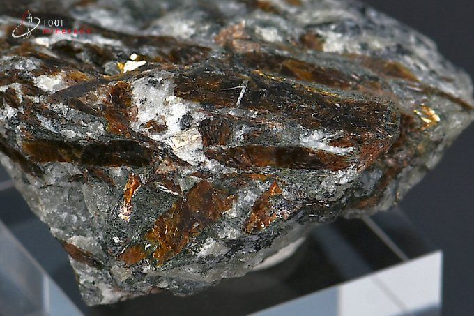 astrophyllite_mineraux_cristaux