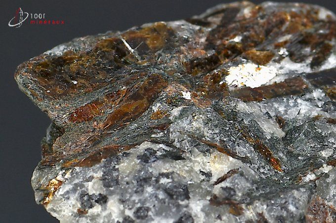 astrophyllite_mineraux_cristaux