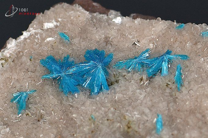 cavansite_heulandite_mineraux_cristaux