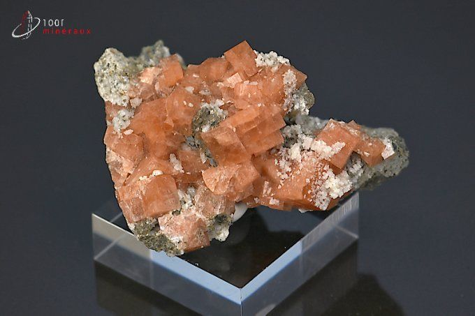 chabazite_calcium_mineraux_cristaux