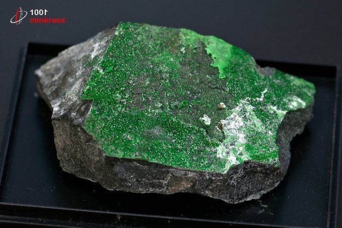 uvarovite_cristaux_mineraux