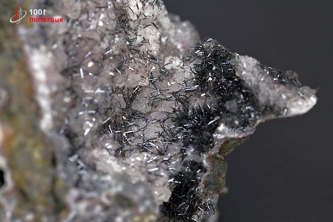 pyrolusite_polianite_cristaux_mineraux