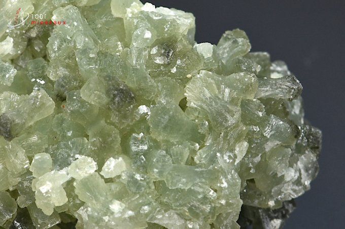 prehnite-mineraux-cristaux