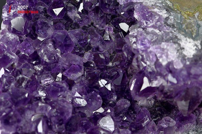 amethyste_cristaux_mineraux