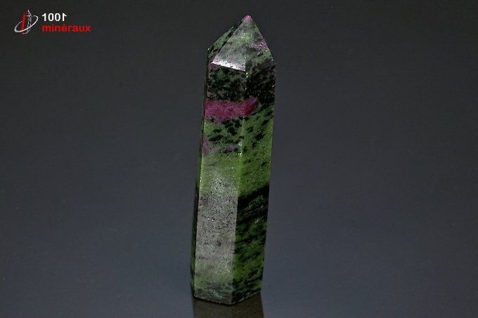 pointe_zoizite_rubis_mineraux