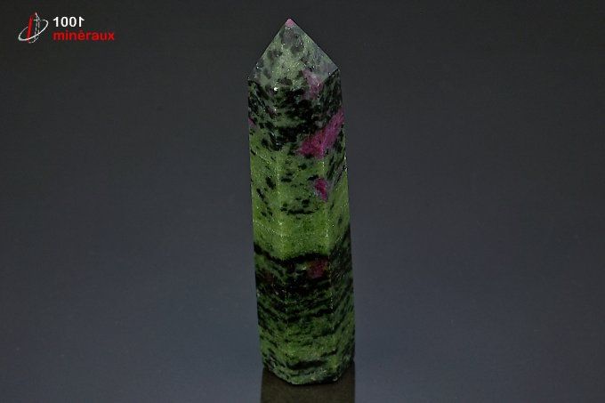 pointe_zoizite_rubis_mineraux