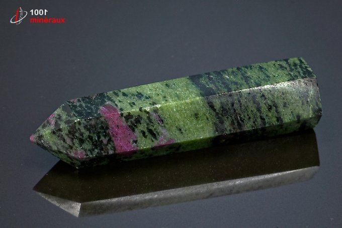 pointe_zoizite_rubis_mineraux