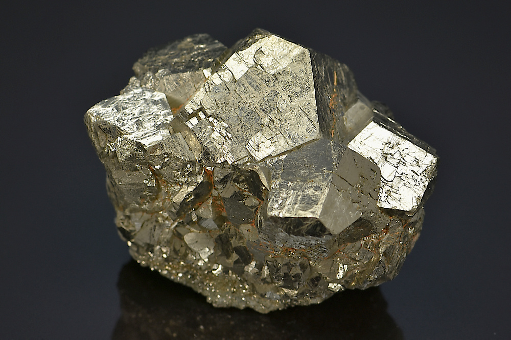 Pyrite dodécaédrique et Hématite