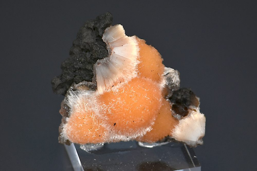 Thomsonite orange